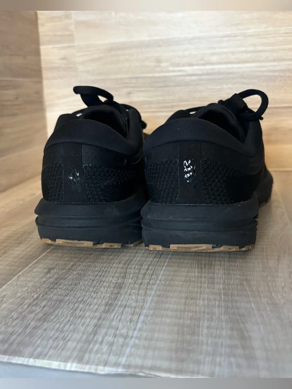 EUC Brooks Revel 7 Women Running Black